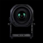 Proiettore Natalizio LED 500W 7 Gobos Natalizi in Prospettiva Frontale su Sfondo Nero