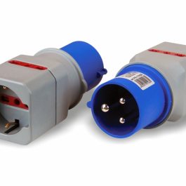 Spina adattatore FR-17026 a 3P 16A IP20 per utilizzo industriale e domestico