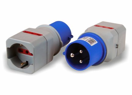 Spina adattatore FR-17026 a 3P 16A IP20 per utilizzo industriale e domestico