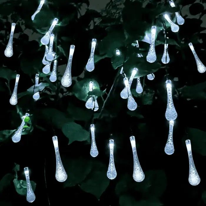 Catena Luminosa Solare Di Natale A Forma Di Goccia A 50 LED Con 8 Giochi Di Luce Per Uso InternoEsterno Luce Bianca 2