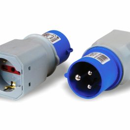 Spina adattatore FR-17022 a 3P 16A IP20 per utilizzo industriale e domestico