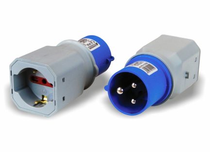 Spina adattatore FR-17022 a 3P 16A IP20 per utilizzo industriale e domestico