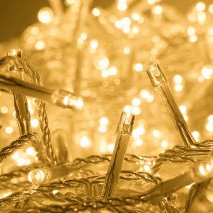 Catena Luminosa di Natale a 300 LED con 8 giochi di Luce per uso Interno/Esterno (Luce Calda) - immagine 2