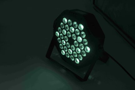 Par LED RGB 36X3W Light 36 LED Full Color - immagine 6