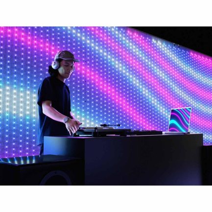 Telo pannello luminoso TWINKLY LIGHTWALL con luci LED RGB espandibile con Trolley - immagine 5