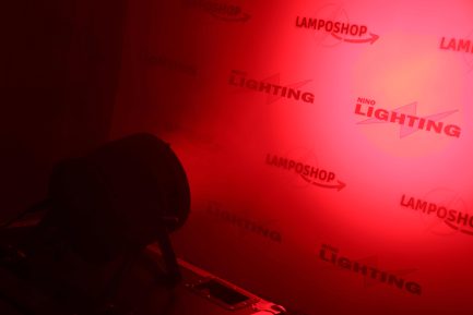 4 Par LED RGBW 15x40W Waterproof Con ZOOM Elettronico Top di gamma Wisdom Line Pro con FlightCase - immagine 10