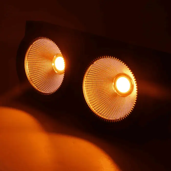 Accecatore Strobo Blinder 200w Luce calda con Cob RGB 4