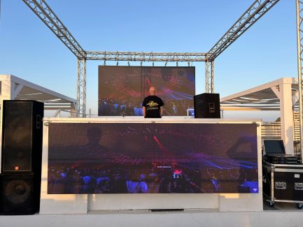 Schermo LEDWALL 3x2 mq Outdoor P3.91 Maxi Schermo da 24 mattonelle 50x50cm + flightcase incluso - immagine 5