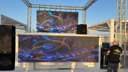 Schermo LEDWALL 3x2 mq Outdoor P3.91 Maxi Schermo da 24 mattonelle 50x50cm + flightcase incluso - immagine 4