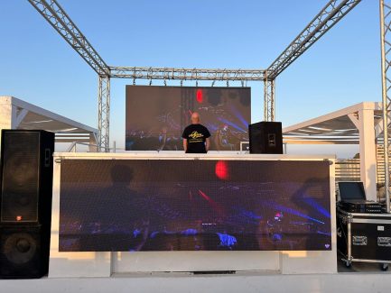 Schermo LEDWALL 3x2 mq Outdoor P3.91 Maxi Schermo da 24 mattonelle 50x50cm + flightcase incluso - immagine 6