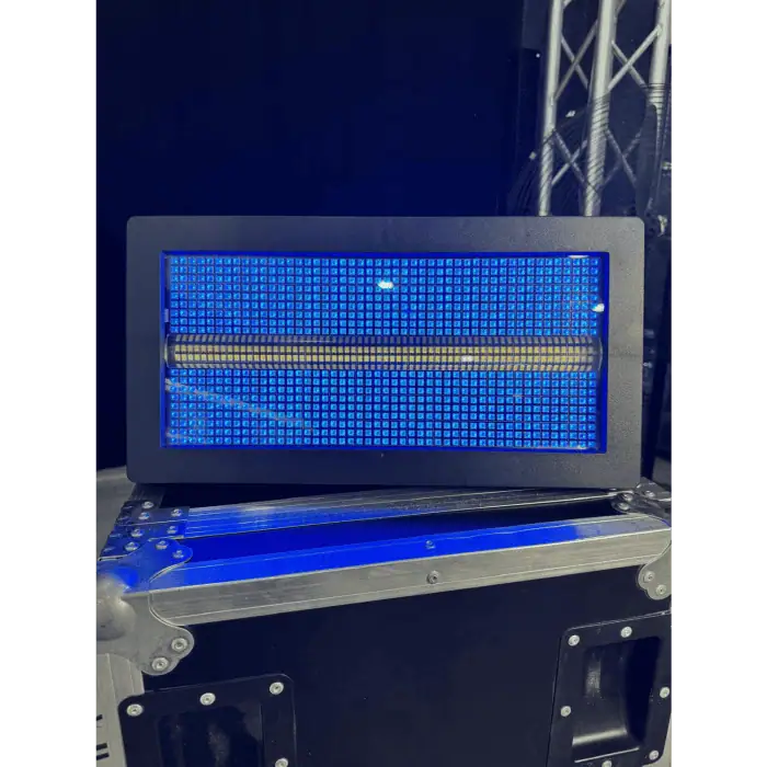 Atomic Shock 1200w RGBW con Barra Luce Centrale Bianca Fredda Numerosi Giochi Pixel Controllabili 3