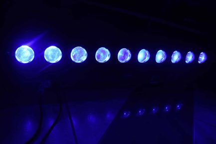 Spaghetti LED BAR BEAM RGBW 10x40W Alimentazione Powercon Controllo Centralina DMX - immagine 8