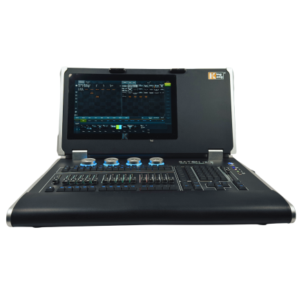 KingKong Baton 1616 Centralina 7 universi professionale touch screen con flight cases - immagine 3