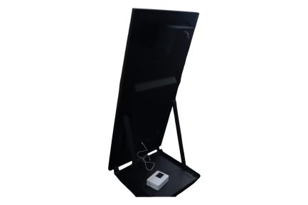 Cabina Portatile Con Ruote Photo Booth Per Selfie Video Specchio Touch Screen Luci LED Con Supporto Fotocamera e Stampante Completo di Flight Case - immagine 2