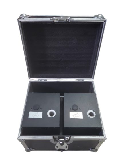 Coppia Spark 600w BLACK Spark Machine con Flightcase Prodotto Usato B-STOCK