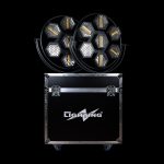 Lampada Mini Port Flower RGB + Luce Calda con Fly Case su Sfondo Nero