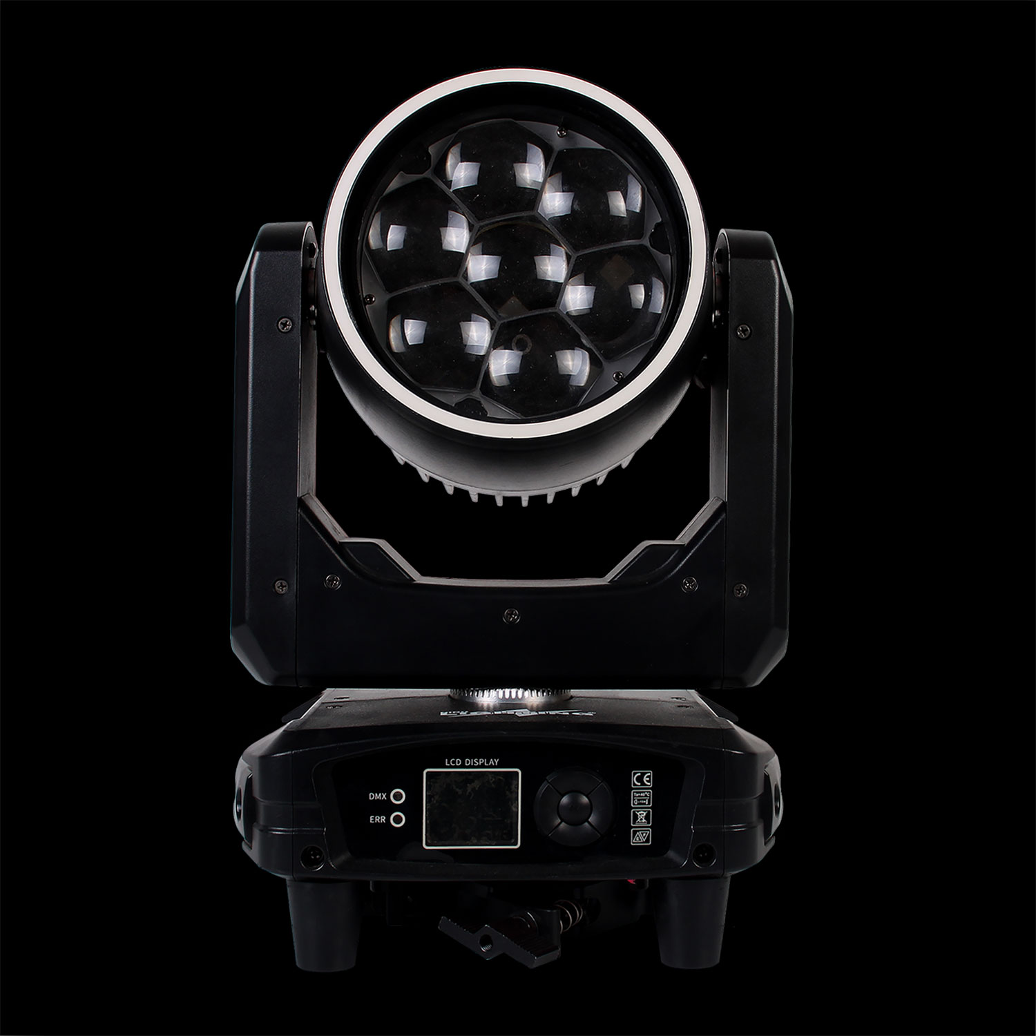 Testa_Mobile_Bee_Eye_7x40W_RGBW_con_Ring_in_Prospettiva_Frontale Testa Mobile Bee Eye 7x40W RGBW con Ring in Prospettiva Frontale su Sfondo Nero