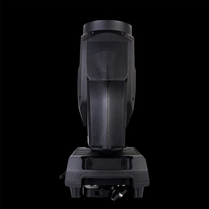 Testa Mobile Sharpy 380 IP65 in Prospettiva Laterale su Sfondo Nero