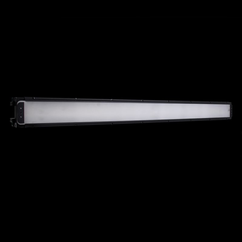 Barra LED Professionale IP66 RGBW su Sfondo Nero