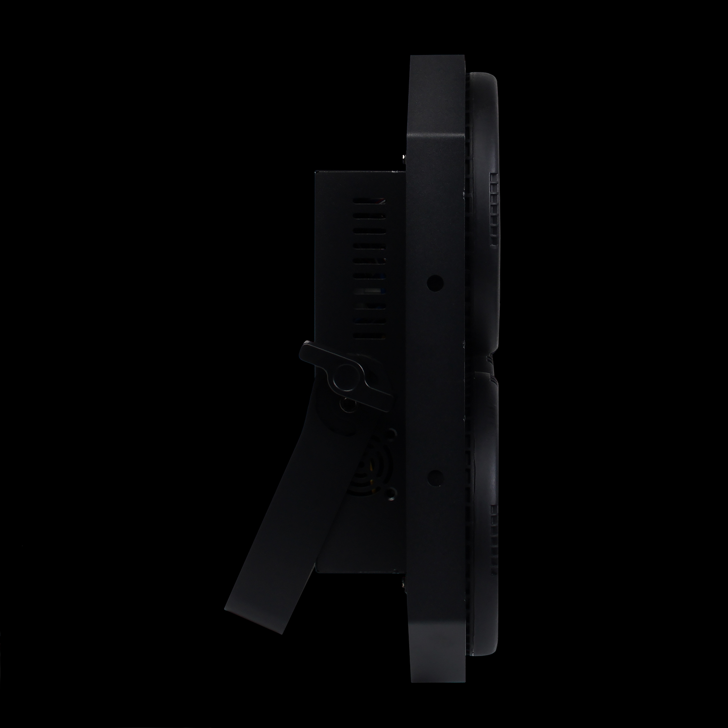 Accecatore 400W LED RGB in Prospettiva Laterale su Sfondo Nero